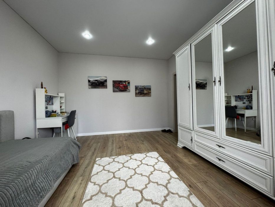 Продам 4 комн дом