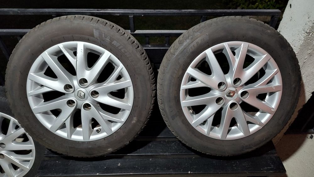 Jante Renault R16 5x114.3+Michelin CrossClimate+senzori