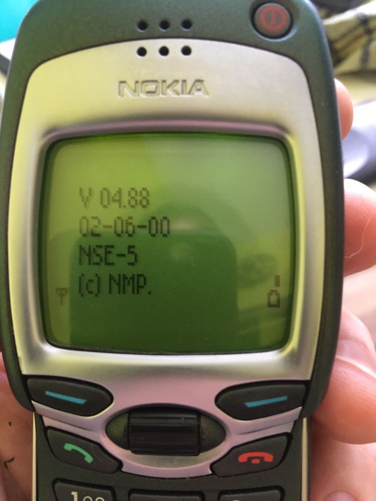 Nokia 7110 в отличном косметическом и рабочем состоянии. Раритет