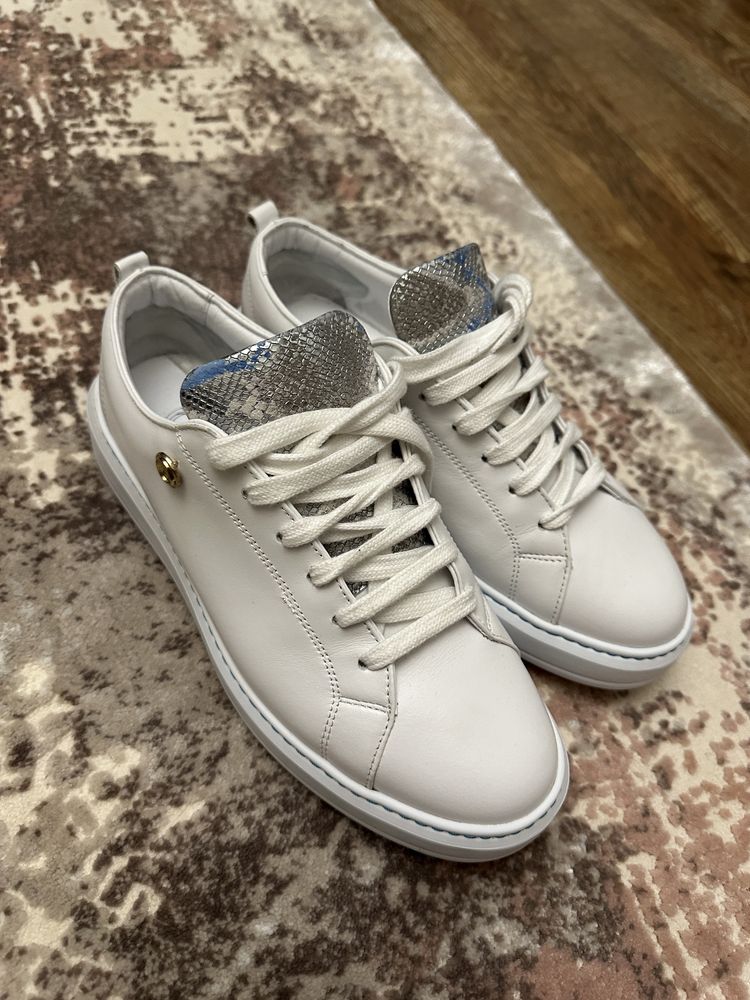 Vând Sneakers Roberto cavalli