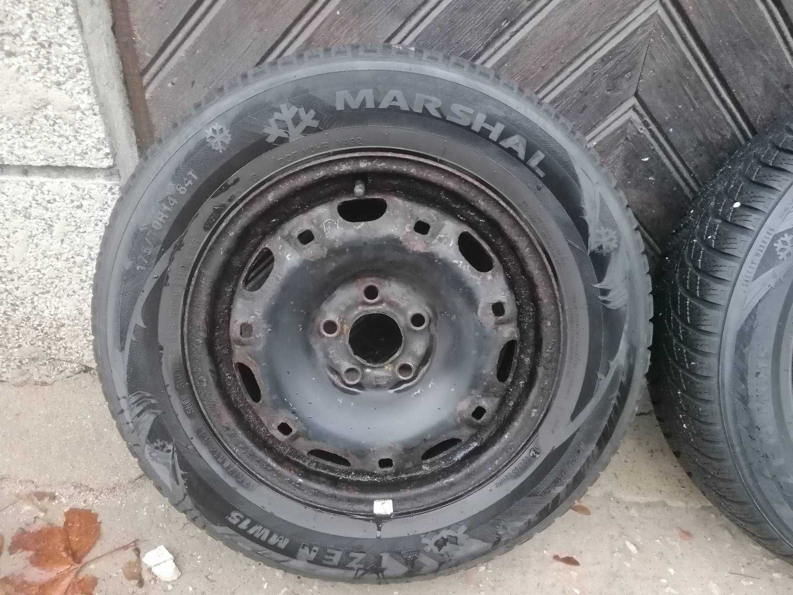 Комплект оригинални джанти 14 цола, 5х100, за VW Polo, със зимни гуми