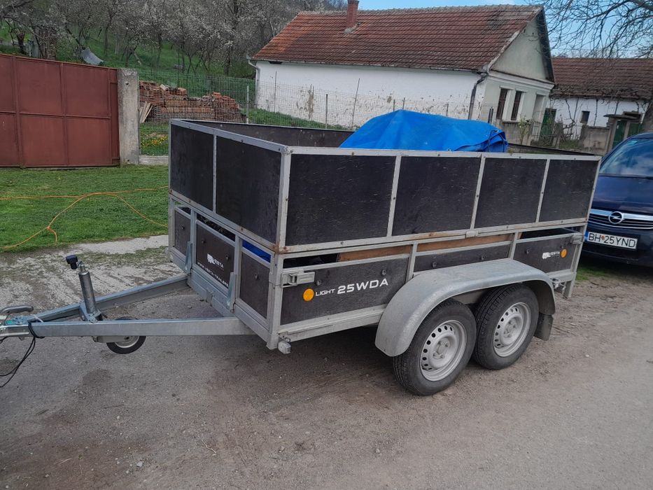 Vând remorca foarte bună!