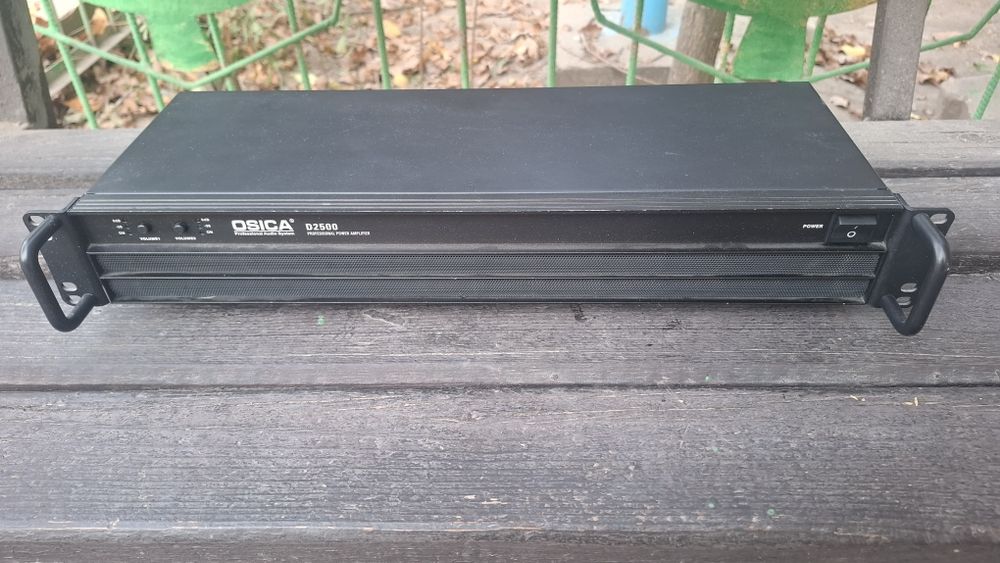 Продаётся усилитель OSICA D2500. 2-х киловатт.