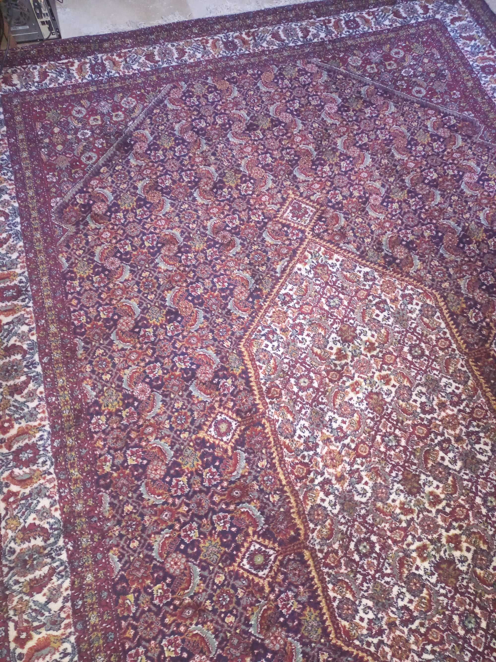 Сливенски персийски килим.