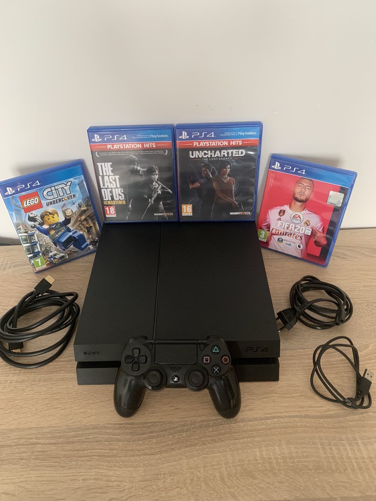 Playstation 4-PS4 Standard Edition 500GB