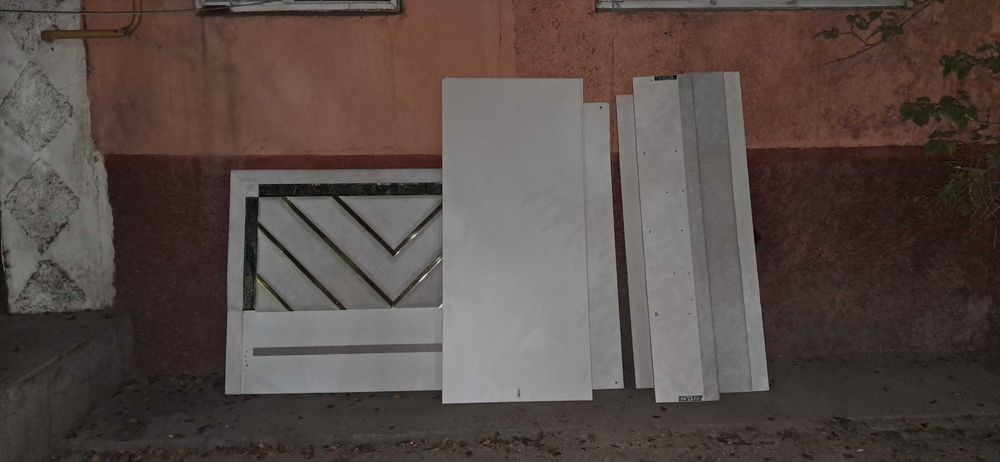 Sperrmüll. Шикарная двухспальная кровать.