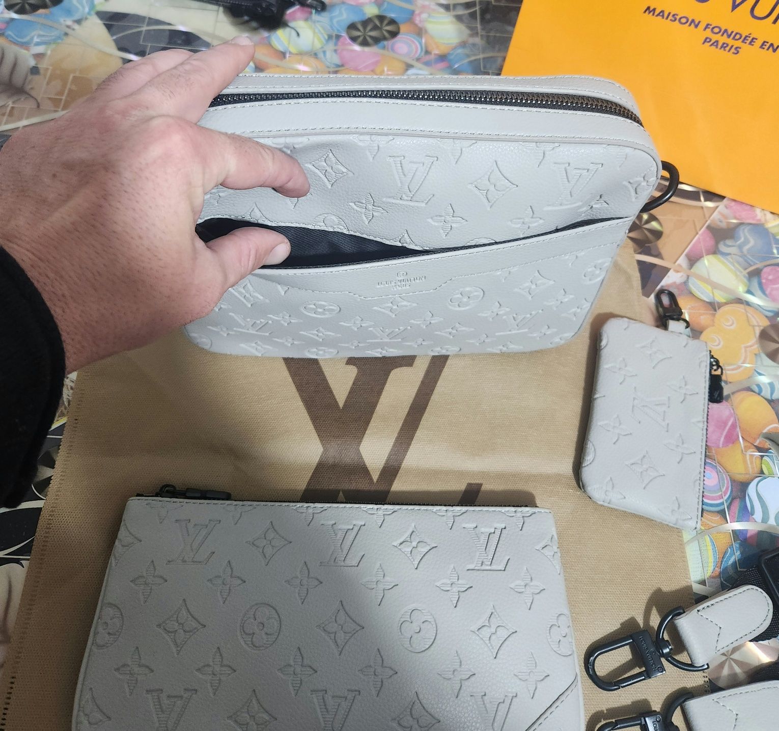 Мъжка чанта louis vuitton