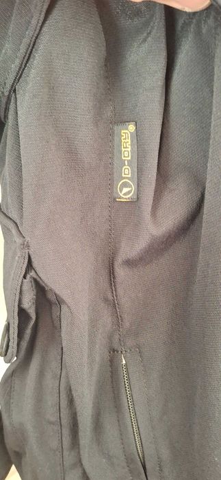 Яке за мотор Dainese в ,като ново.