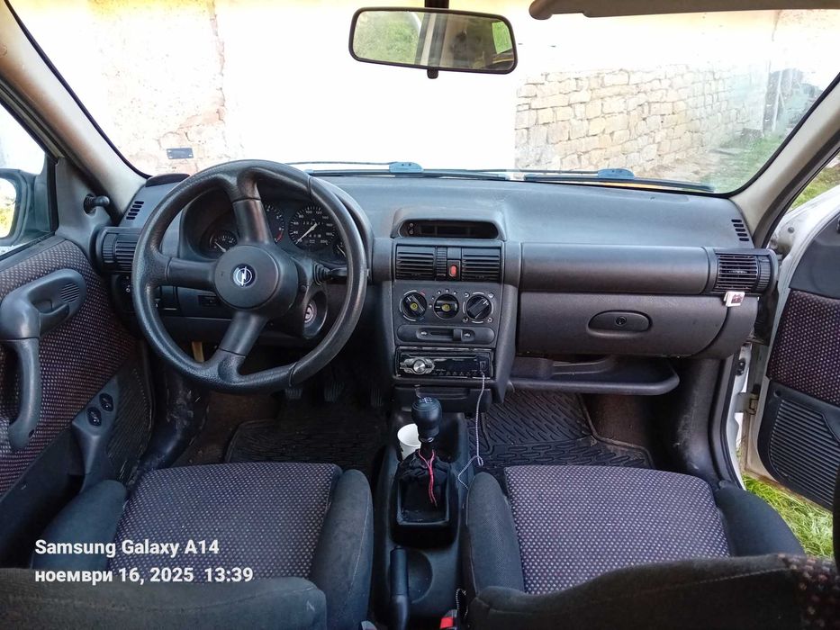 Opel corsa 1.4 si бензин,газ