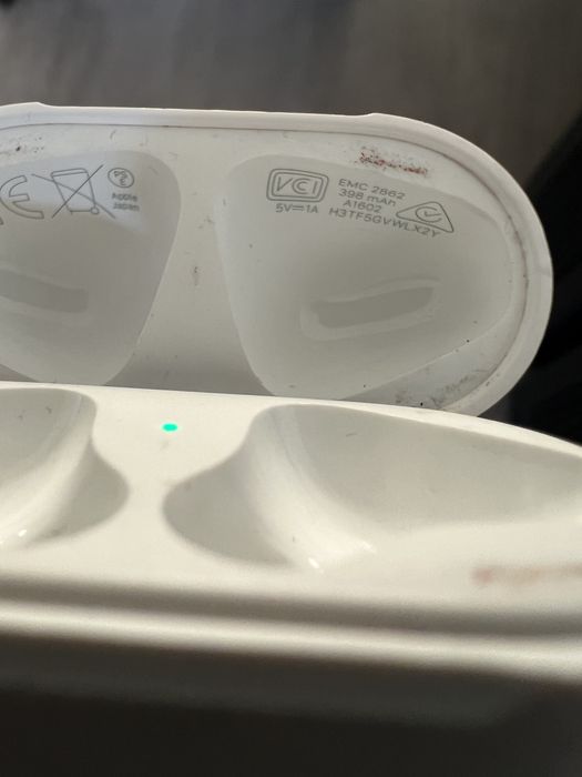 Carcasa True Wireless Apple AirPods