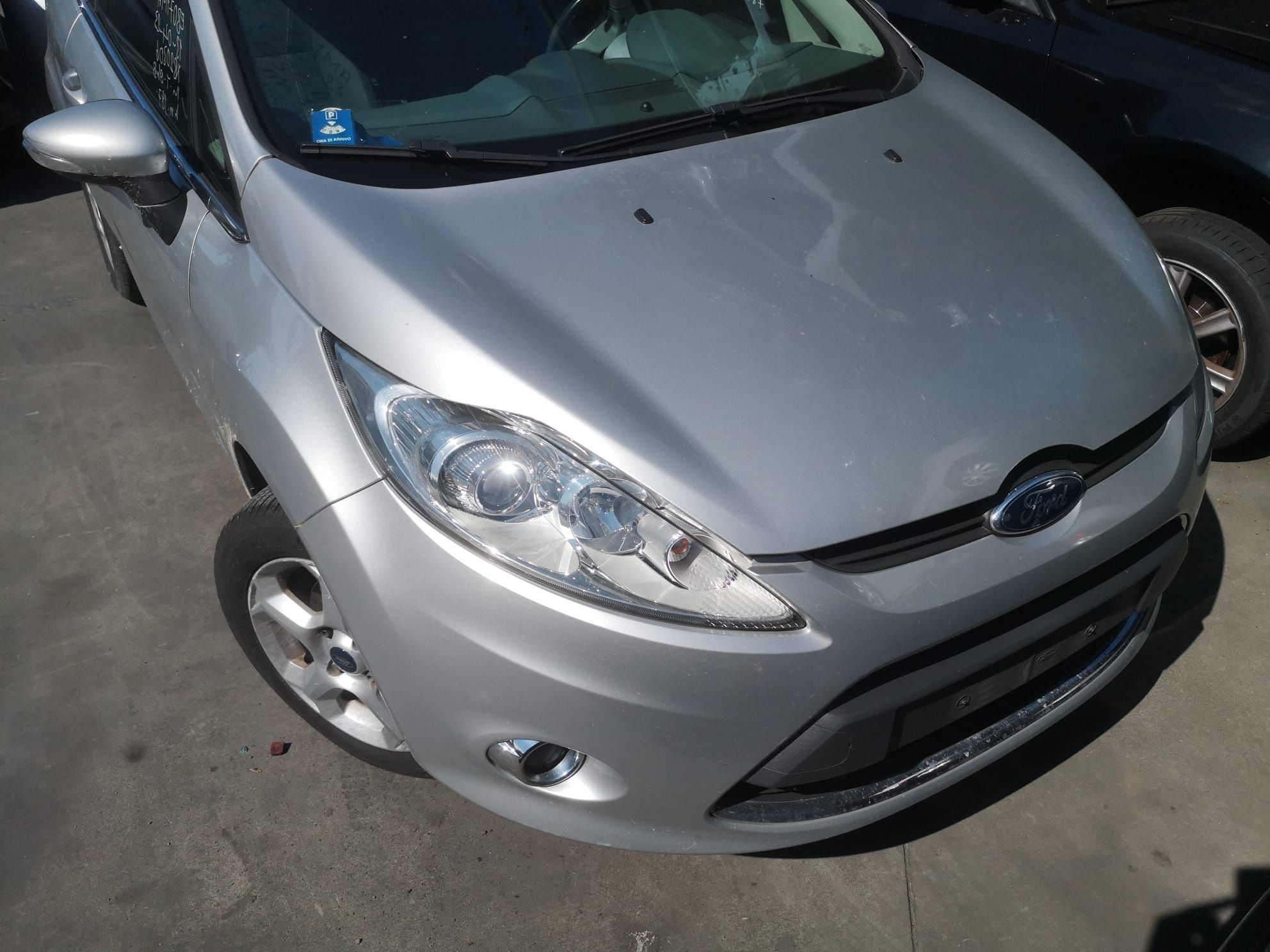 Dezmembrez ford fiesta