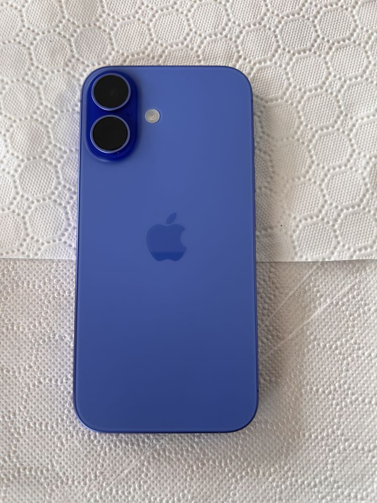 iPhone 16 128 GB