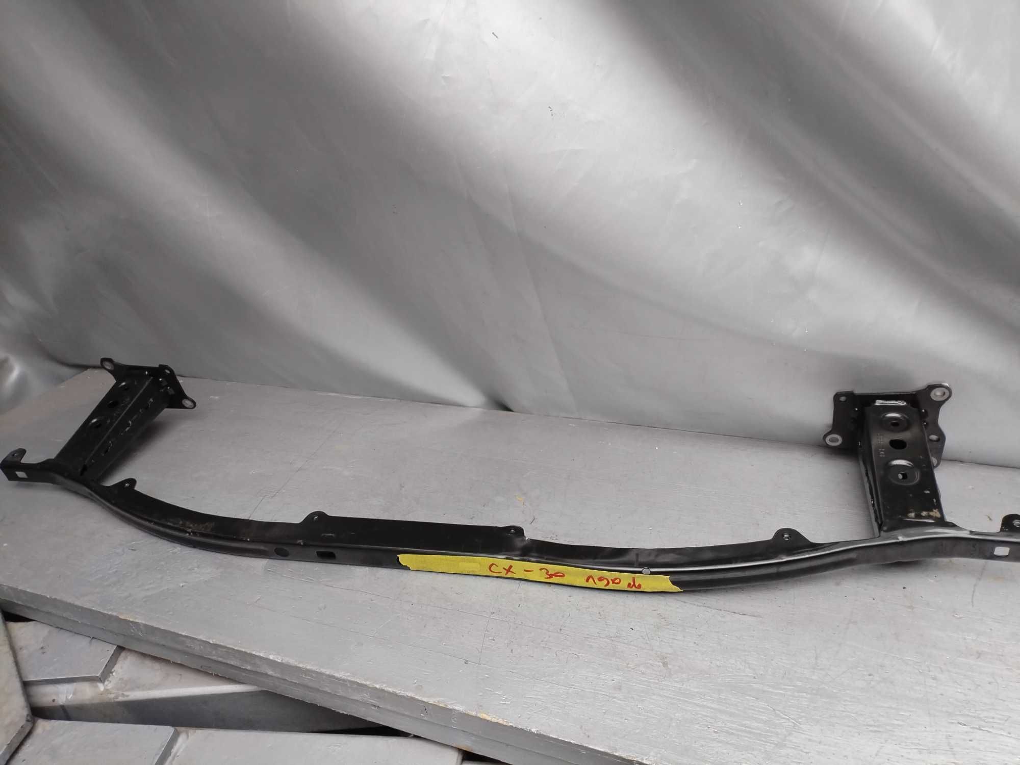 Предна греда броня Мазда цх 30 Mazda cx 30