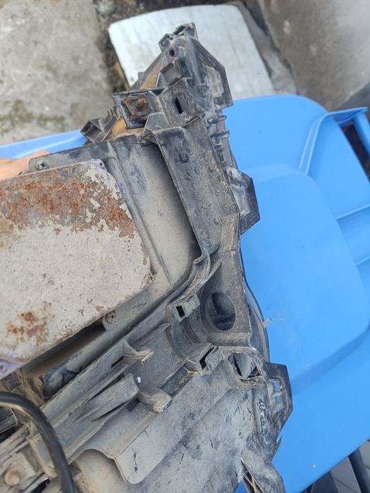 Far stânga BMW E46 face lift 2003 xenon