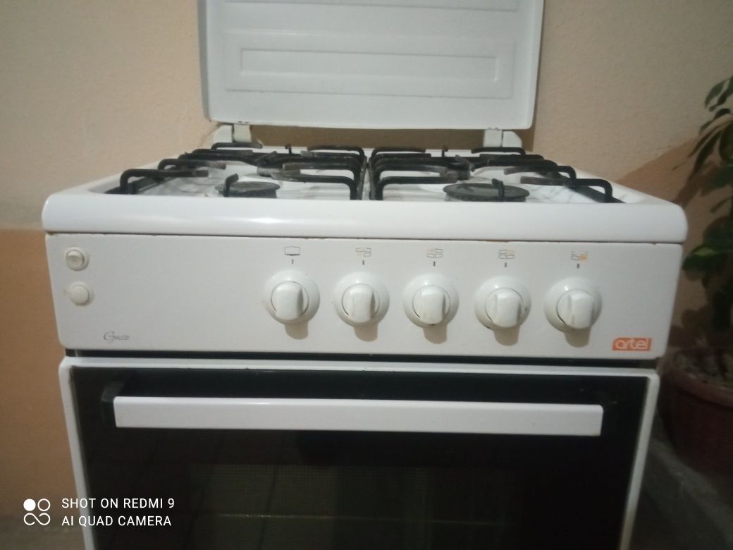Продается газ плита Артель artel