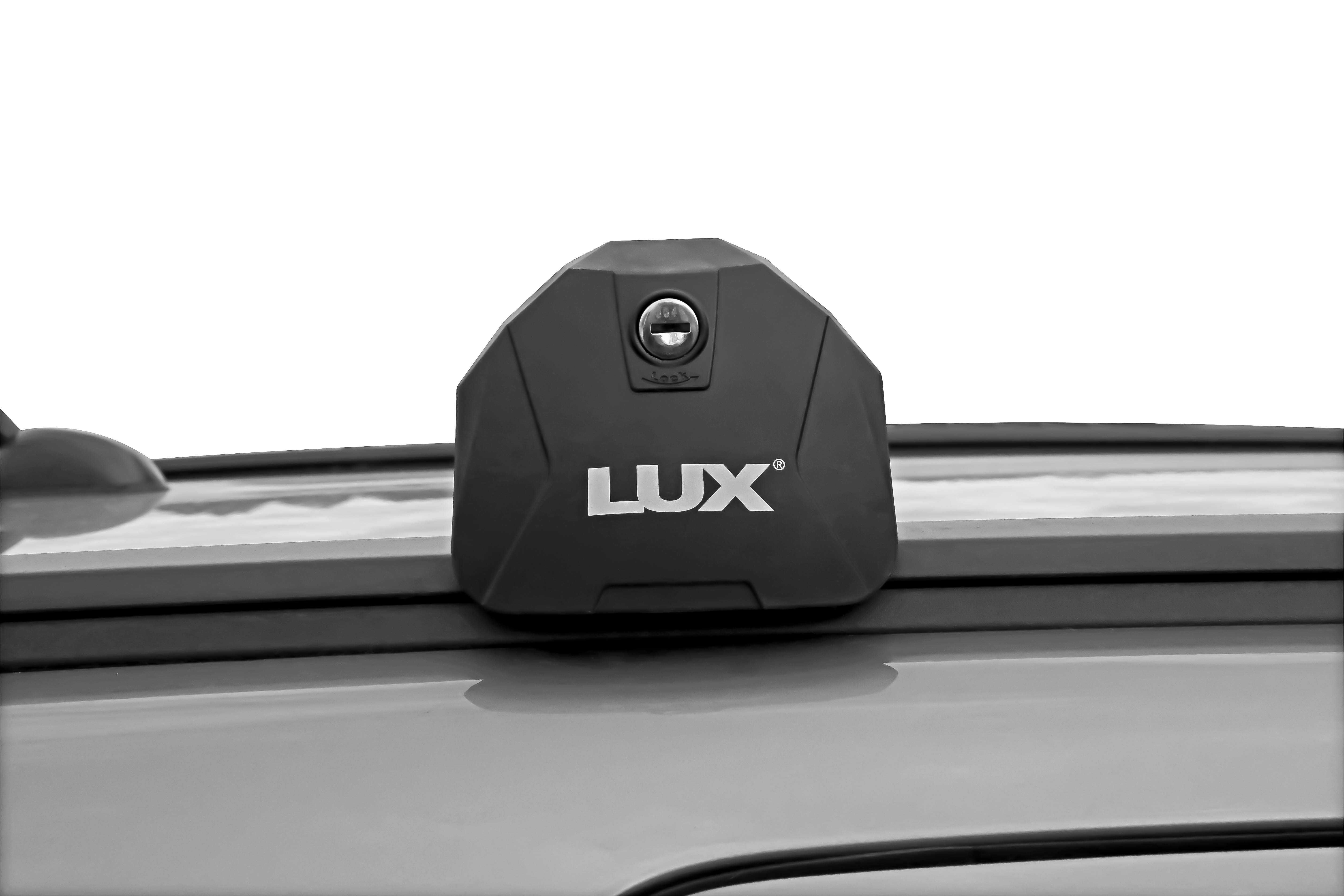 Багажник на крышу универсальный LUX SCOUT черный