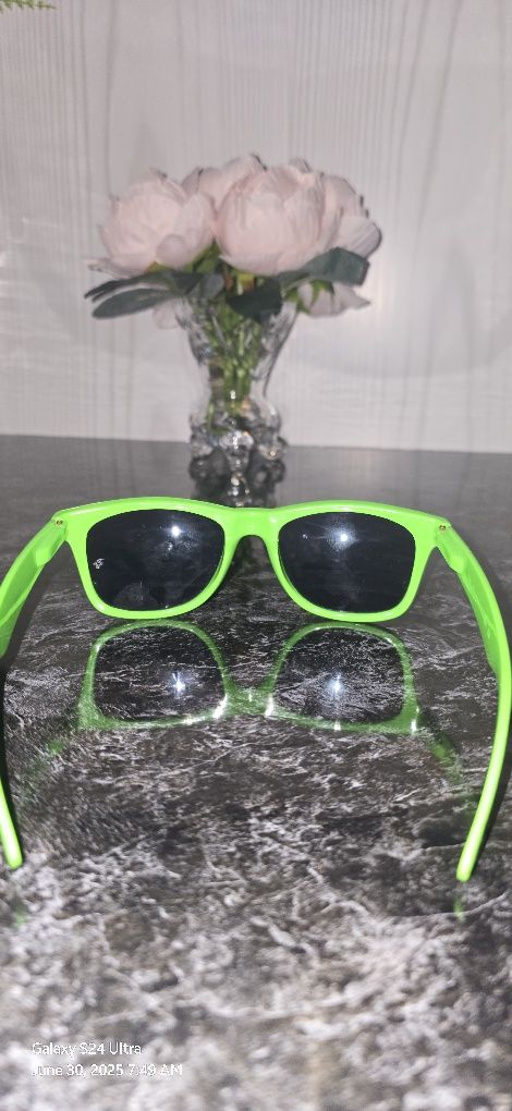 Vănd ochelari Rayban