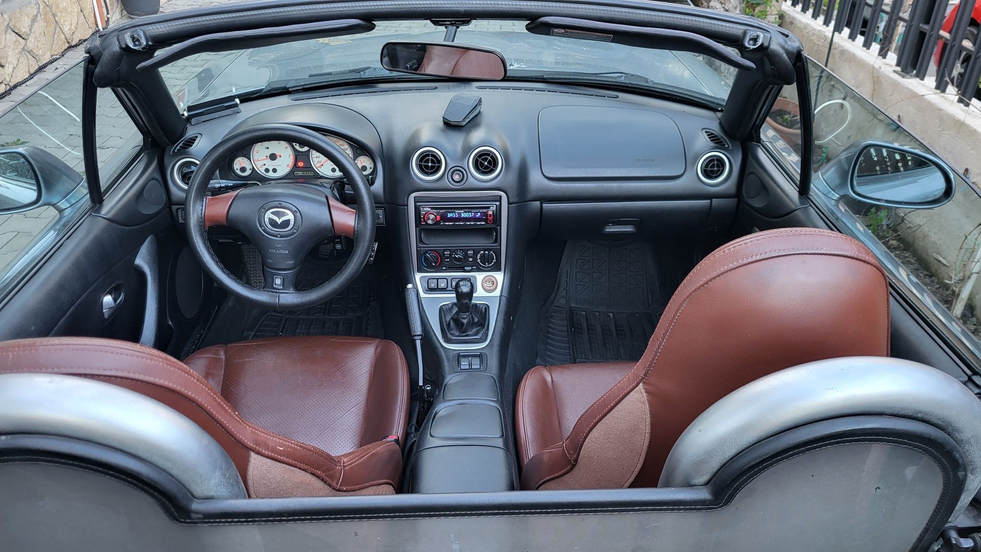 Mazda MX5 2002 110cp