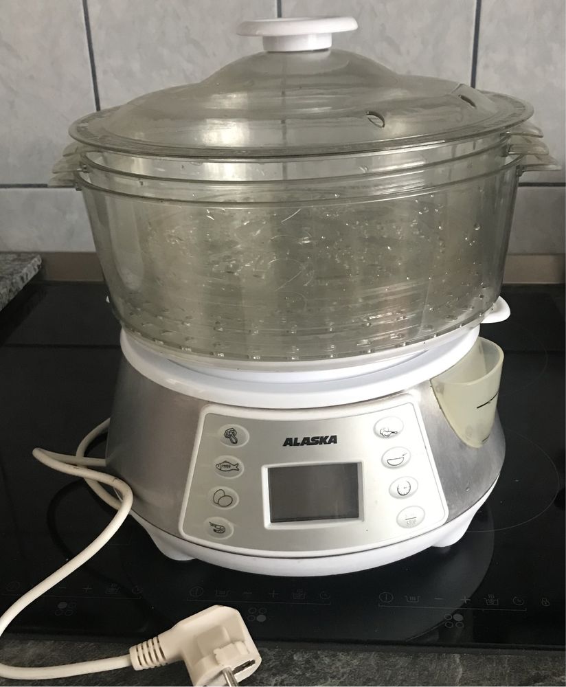 Aparat de gătit in abur