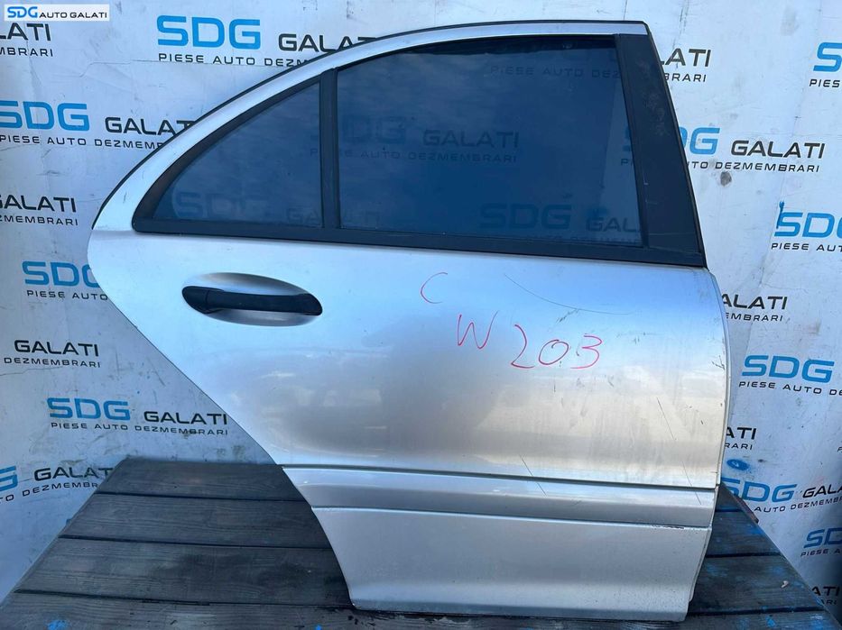 Usa Usi Portiera Portiere Dreapta Spate cu Inceput de Rugina Mercedes Clasa C Class W203 Berlina Sedan 2001 - 2007 [X3397]