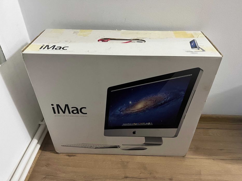 iMac (21.5 inch)  2011 года