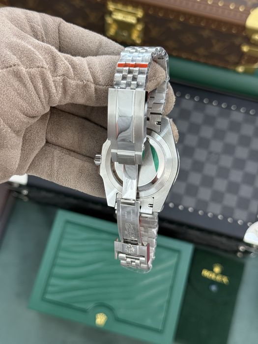 Rolex GMT-Master || Bruce Wayne