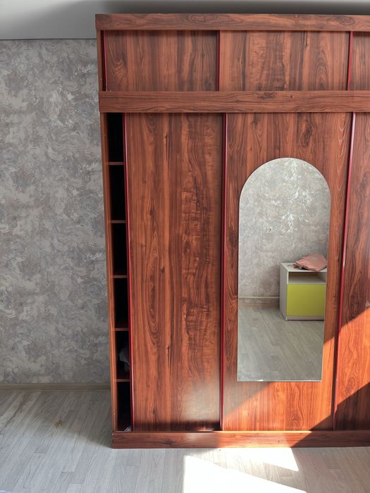 Шкаф для спальной