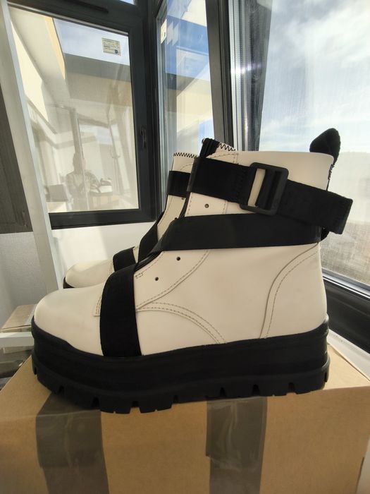 Ghete/bocanci UGG flatform din piele Sid, Alb fildes,40