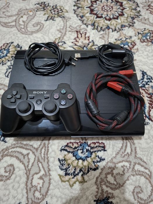 PS3 500 gb hotira holati yahshi ovozi yoʻq