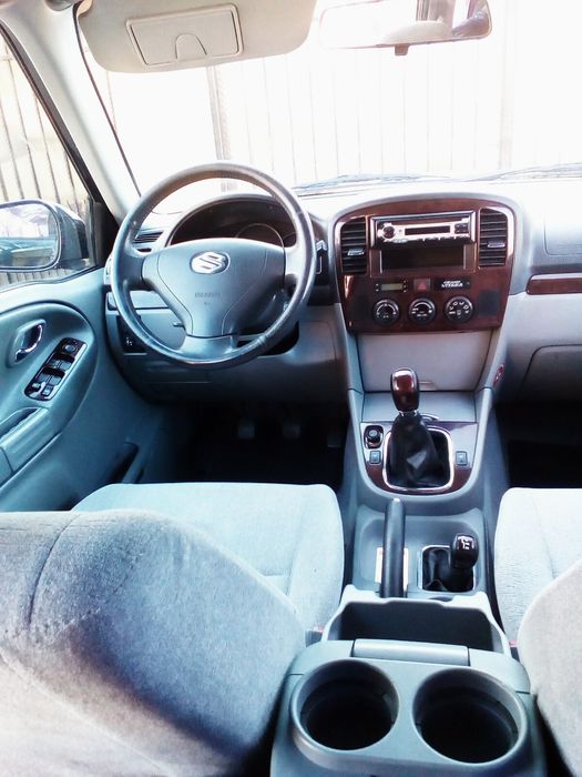 Suzuki Grand Vitara XL7 , 2.0 Diesel, 7 Locuri, Reductor 4×4 Maneta",