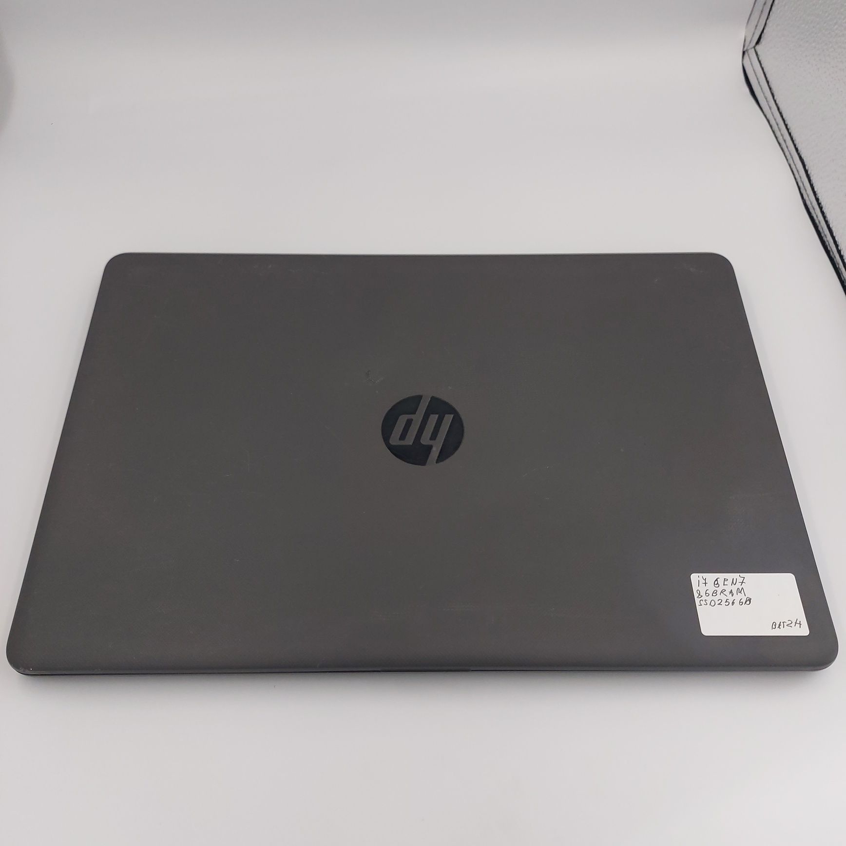HP 250 g6 disp 15.6 i7 7500u 8gb ddr4 ssd 256gb bat 2h ,efactura,scoa
