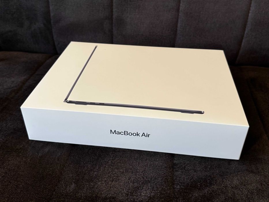 НОВ! Macbook Air 13.6" M4 16 GB RAM 256 GB Midnight Blue - Гаранция