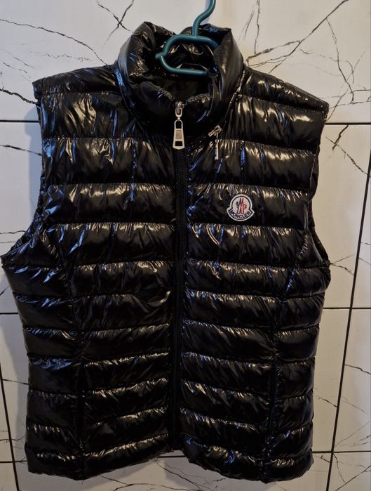 Vesta moncler