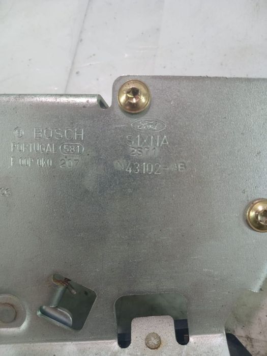 Broasca portbagaj 2S71-N43102-AB Ford Mondeo MK3 [2000 - 2003] 2.0 td