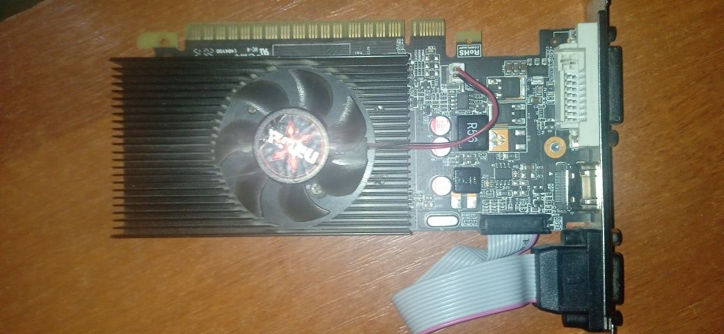 Продам видеокарту gt710 на два гигабайта