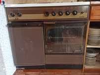 Продавам професионална готварска печка " Gorenje"!