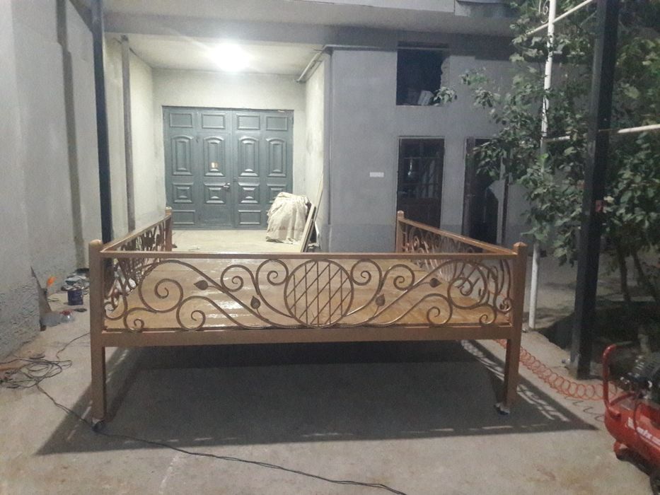 Сўри(тапчан)сотилади