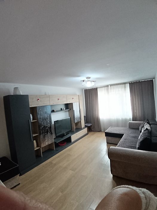 Apartament de închiriat