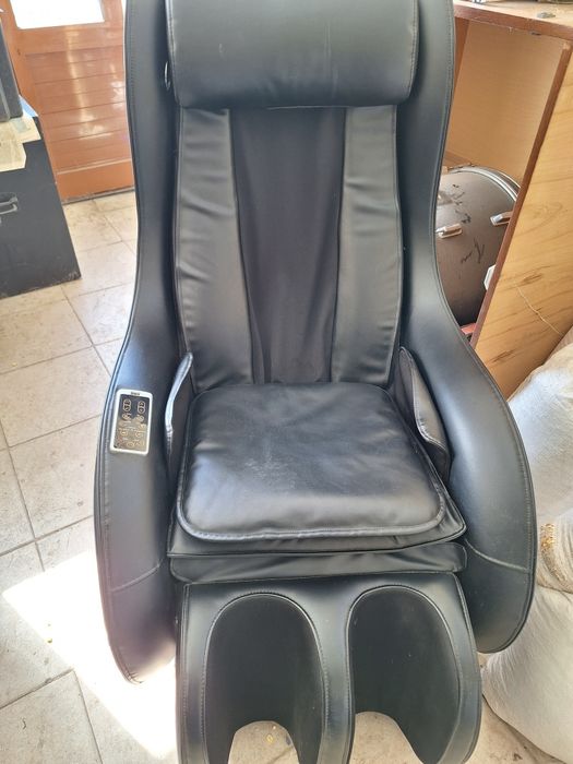 Продавам масажен стол