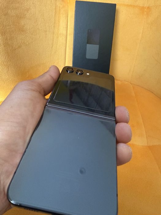Samsung z flip 5