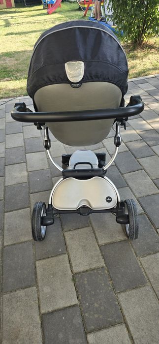 Vând carucior Mima Xari