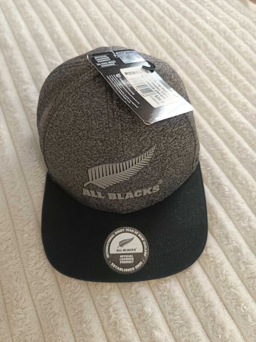 Нова шапка с козирка All blacks