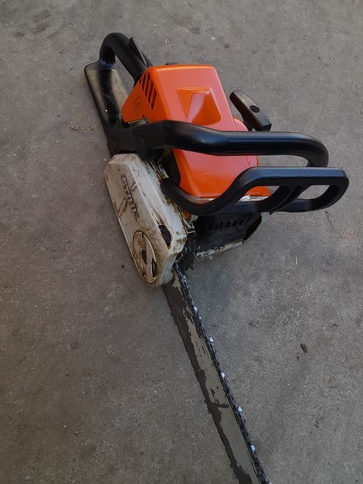 Vând stihl ms 180 C