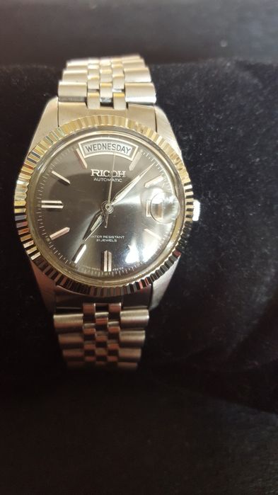 Часовник RICOH automatic