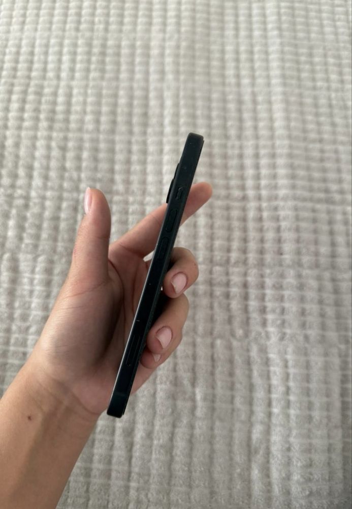 Iphone 15 в идеальном состоянии
