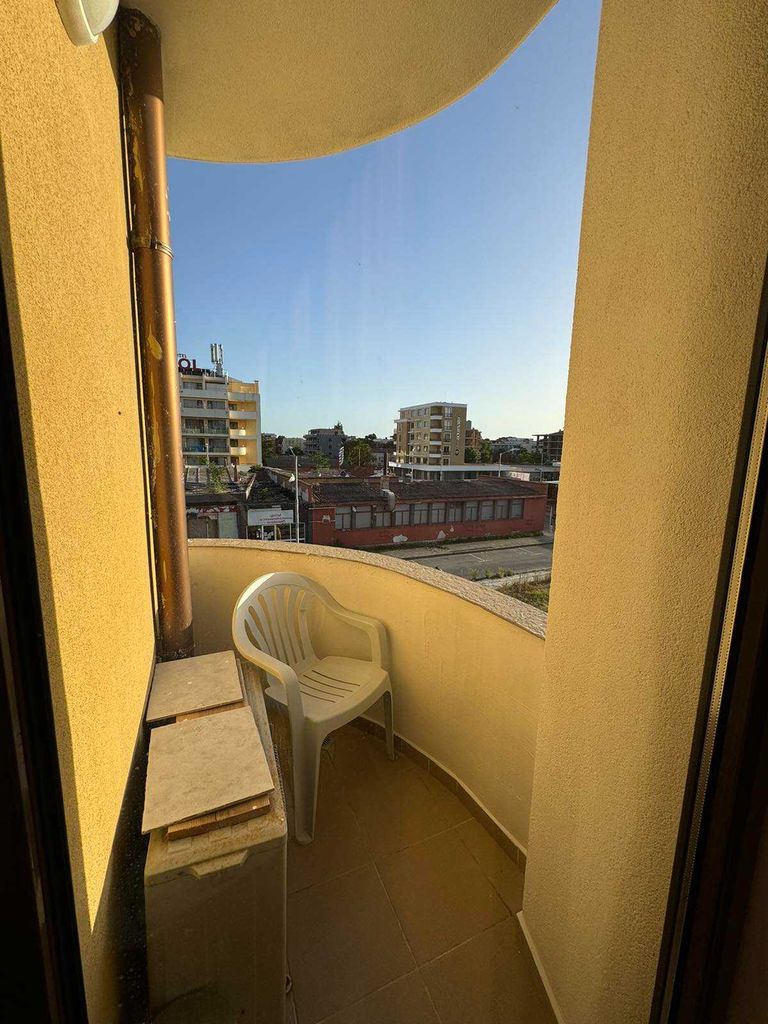 Продава се Тристаен апартамент в к.к. Слънчев бряг - 88 кв.м за 1023 €/кв.м - Снимка #11