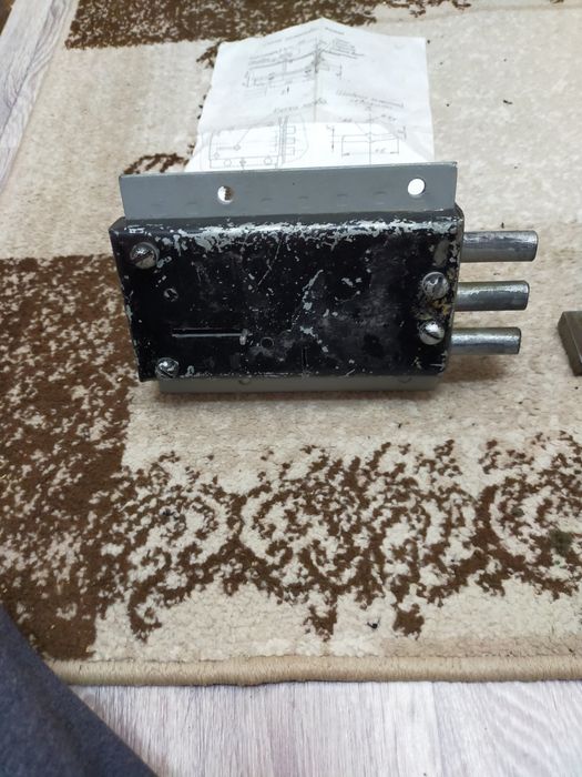 Замки б/у в комплекте 3 ключа