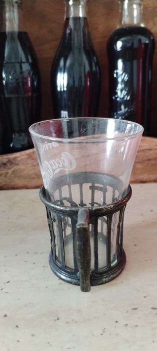 Pahar Coca Cola cu suport metalic de colectie