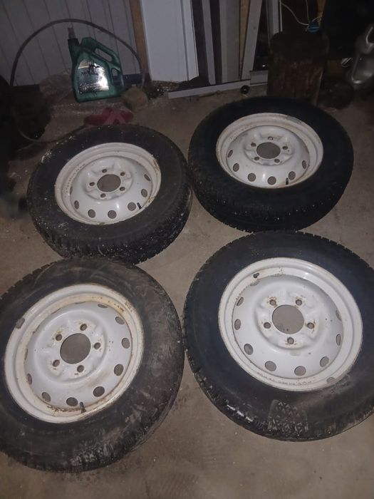 Продам зимние шины,не дорого,СРОЧНО!!