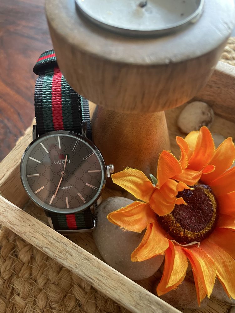 Ръчен часовник Gucci